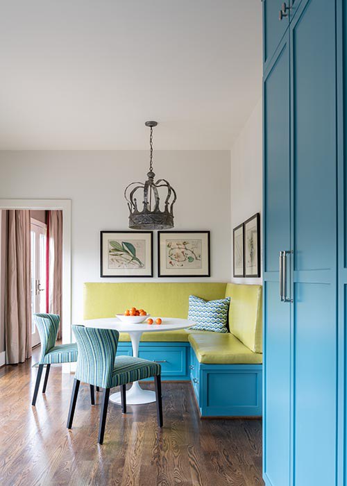 dining-chartreuse-blue-banquette